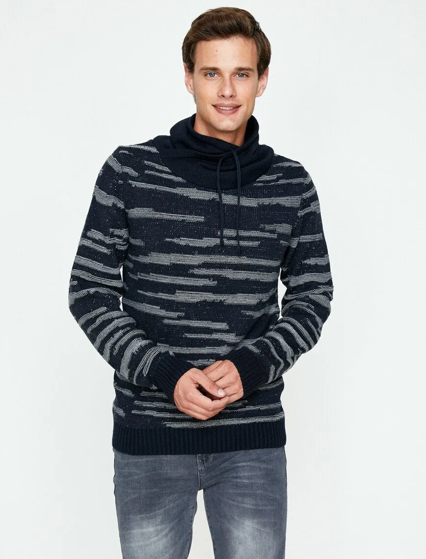 17364 Navy Patterned Hooded Jumper
