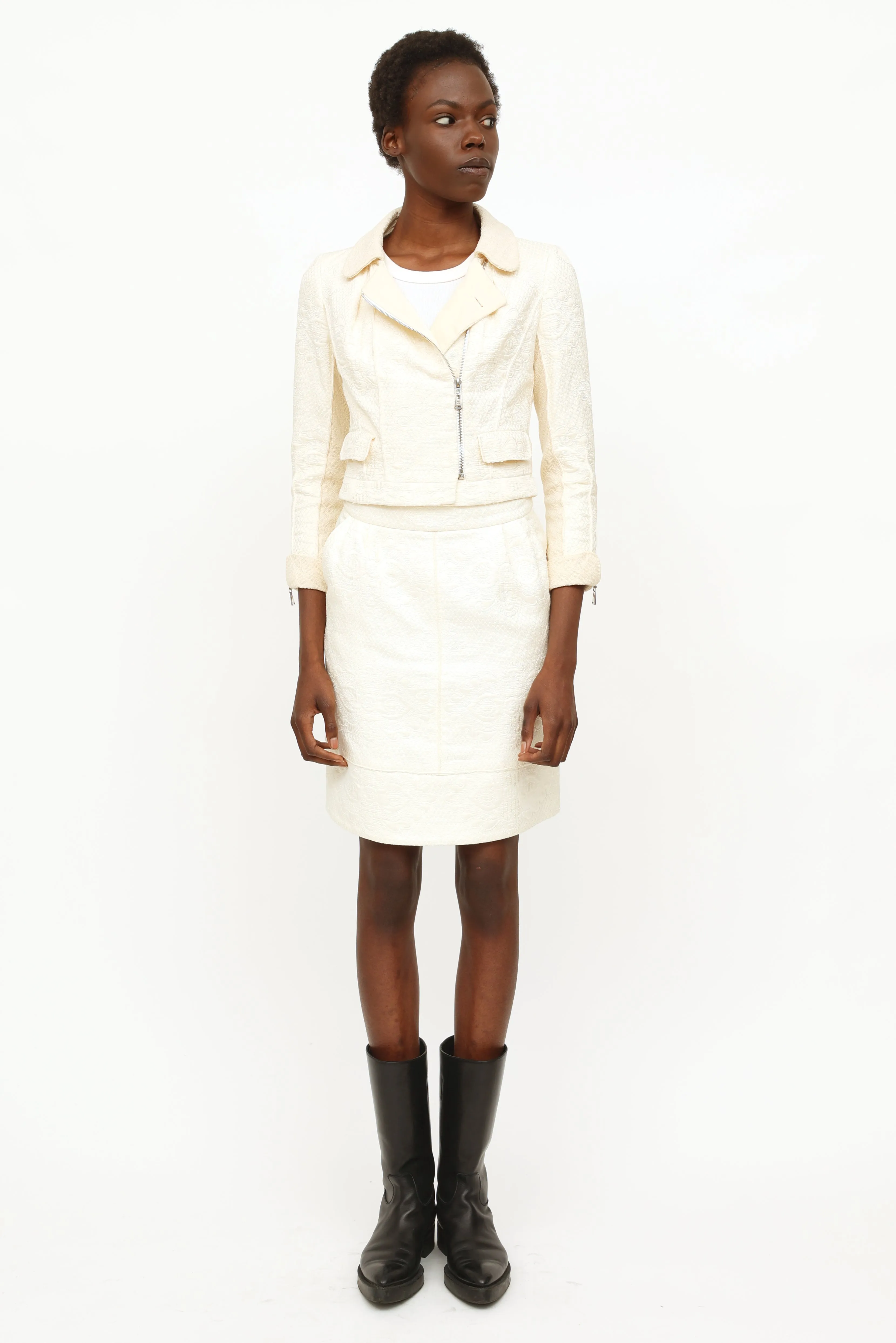 2010 Cream Embroidered Jacquard 2-Piece Set