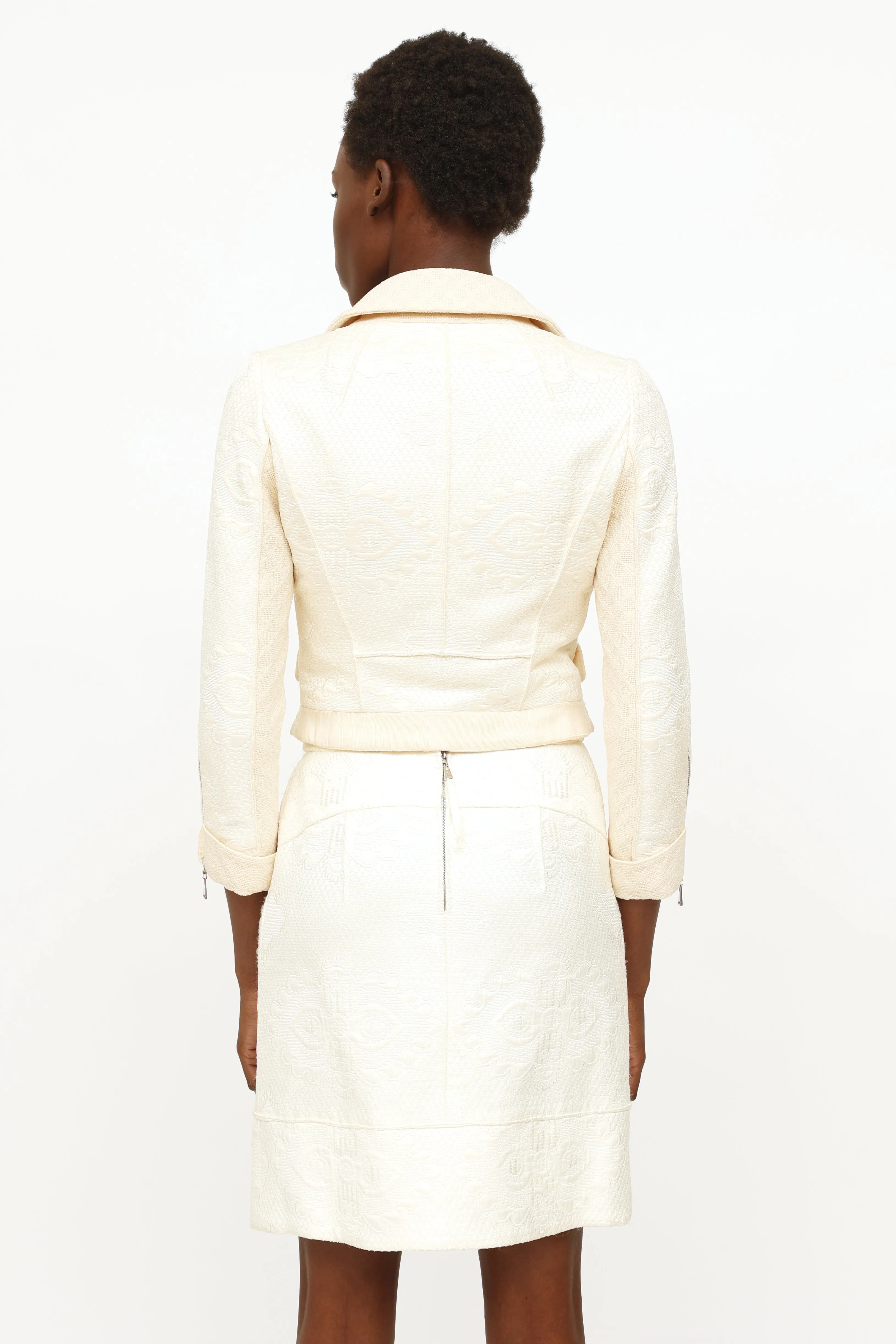 2010 Cream Embroidered Jacquard 2-Piece Set
