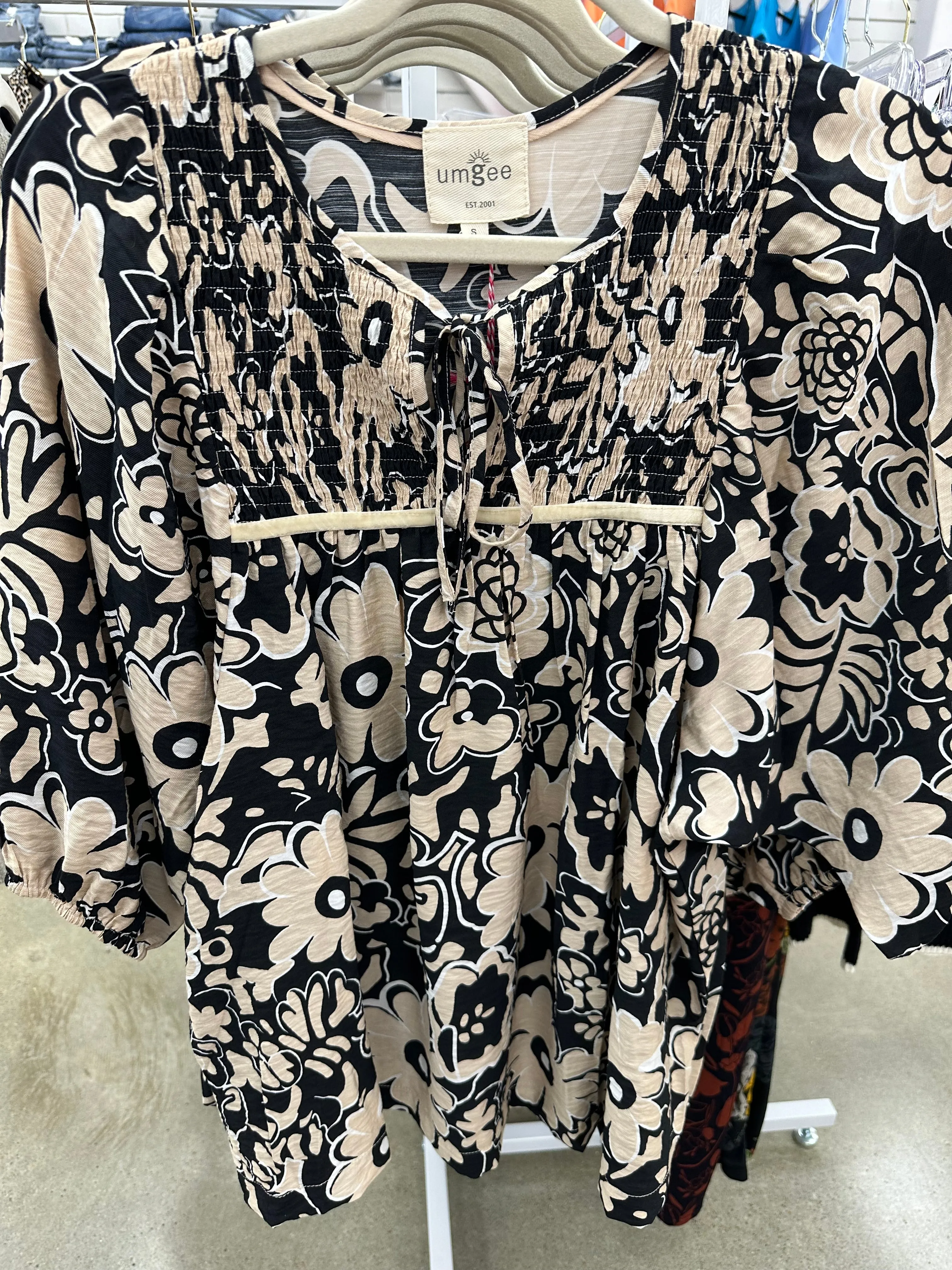 Daisy Print 3/4 Sleeve Top