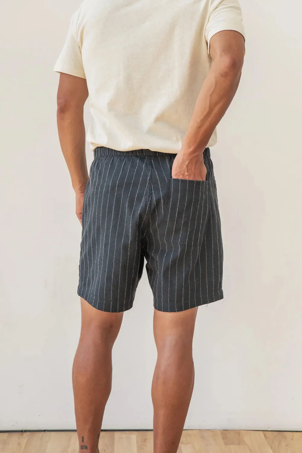NOAH SHORT Charcoal Stripe